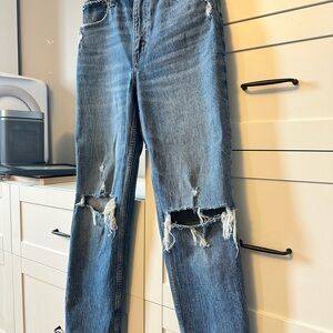 Abercrombie & Fitch The 90’s Straight Ultra High Rise Jean